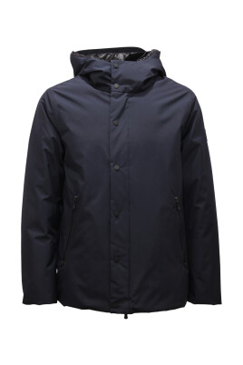 reversible-gore-tex-jacket-kore-model