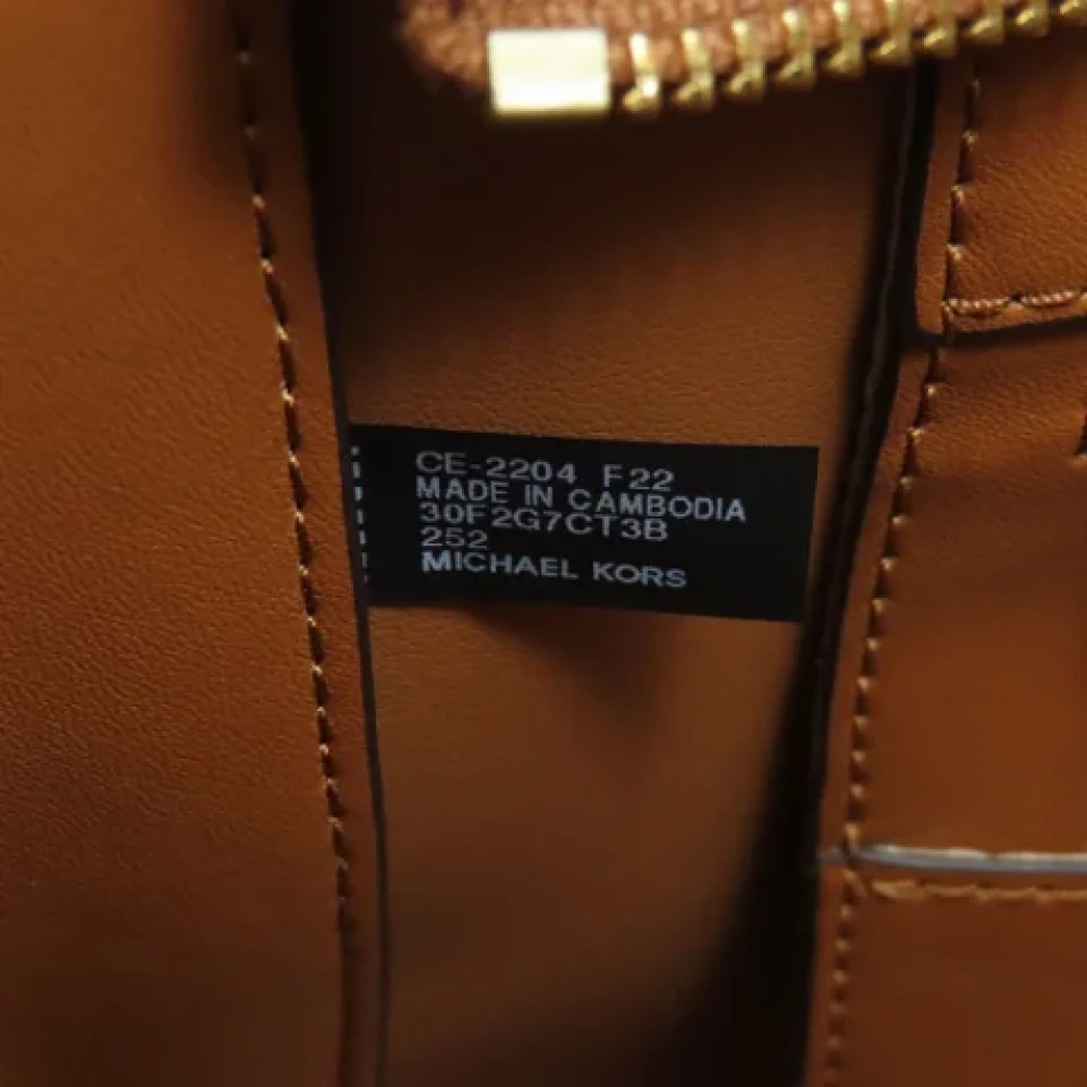 Michael Kors Pre-owned Plastic shoulder-bags Brown Dames