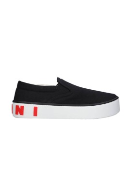 slip-on-gym-shoes