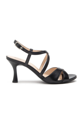 black-sandals-with-pandora-detail