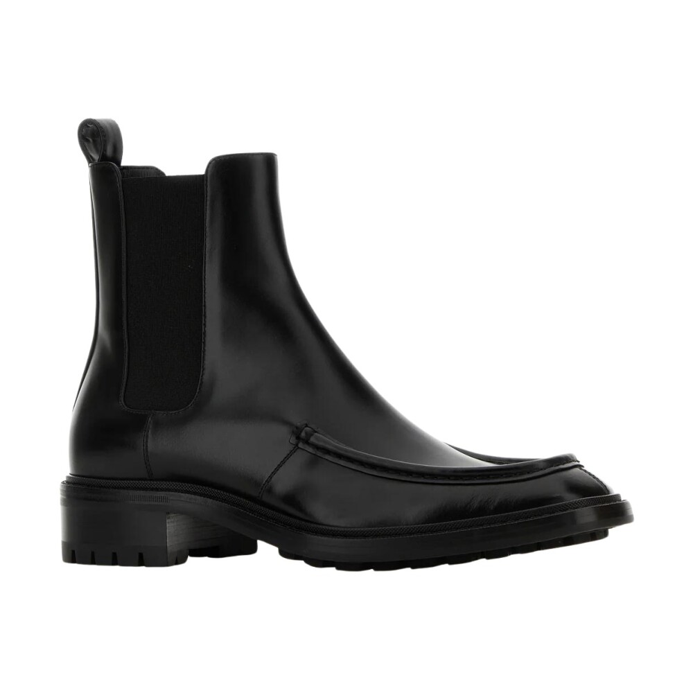 Shop Chelsea Boots online at Miinto
