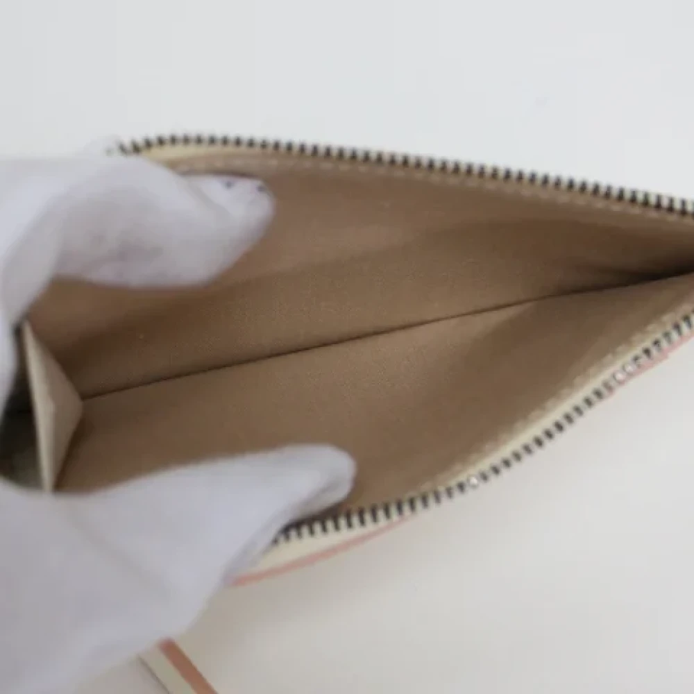 Chloé Pre-owned Plastic wallets Beige Dames