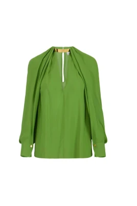 Blus i viskosgeorgette med juveldetalj