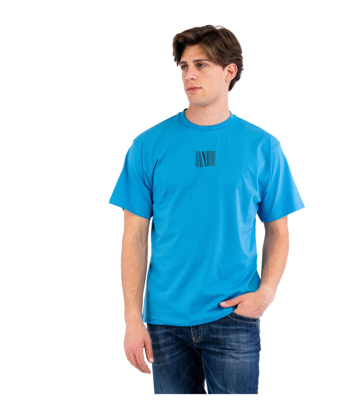 t-shirt-dynamique-et-raffine