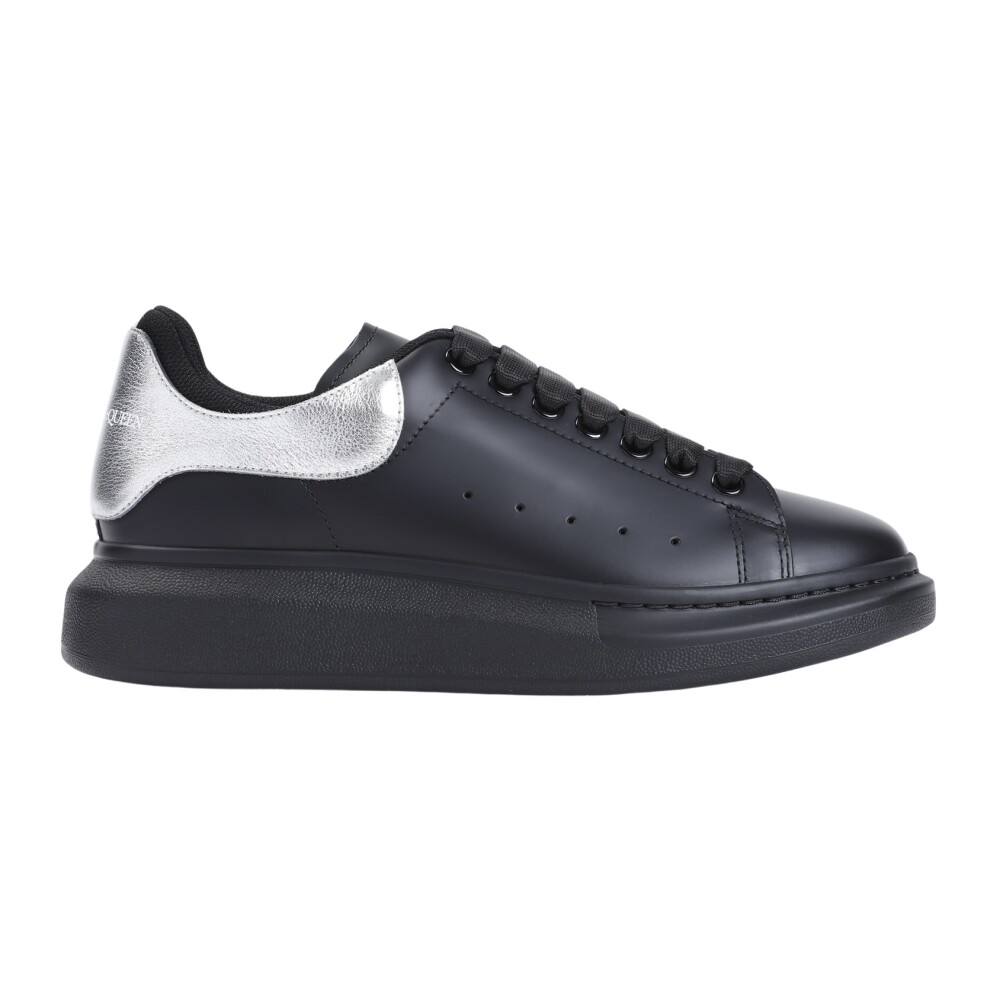 Black and white alexander mcqueen trainers online