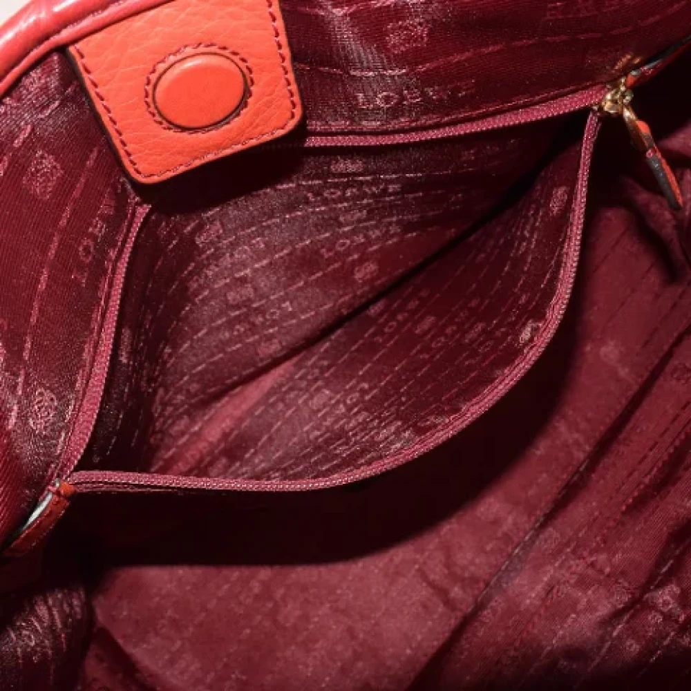 Loewe Pre-owned Leather shoulder-bags Red Dames