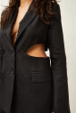 veste-en-lin-noir-avec-cut-out