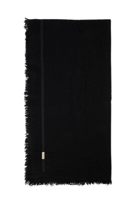 alwin-scarf-in-black-wool