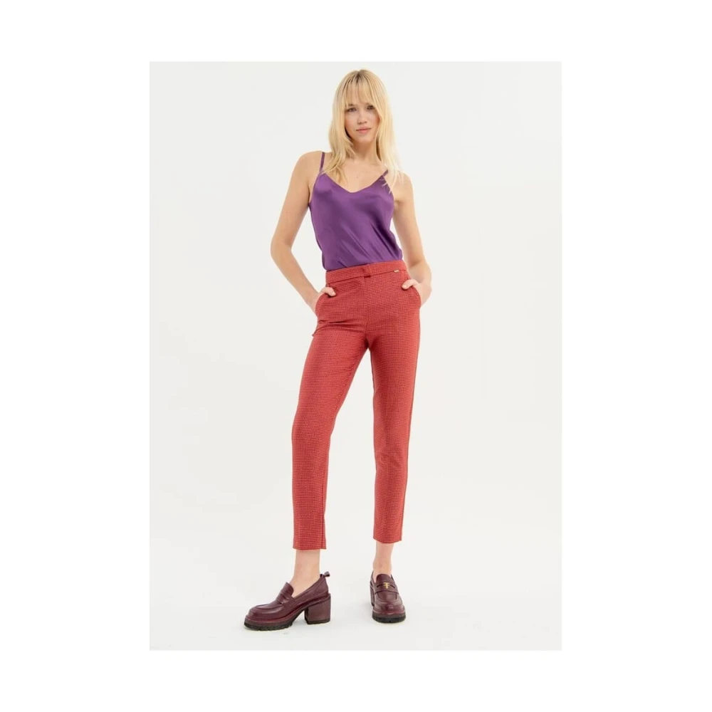 Fracomina Technisch Stoffen Reguliere Broek Fs23Wv2005W572Q7 Red Dames