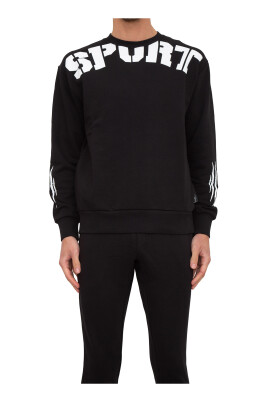 stylish-sweatshirt-for-active-lifestyle