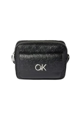 black-camera-bag-with-flap