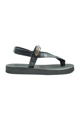 stylish-flat-sandals-for-women