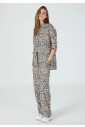 pantalon-femme-style-cargo-a-imprime-leopard
