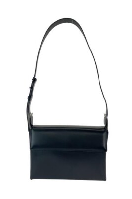 pre-owned-leather-shoulder-bags
