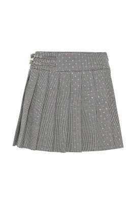 elegant-black-skirt-with-lace-detail