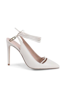 chic-slingback-high-heel-pumps
