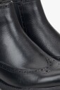 bottines-chelsea-en-cuir-noir-avec-perforations-d-inspiration-folk