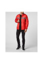 veste-coupe-vent-en-nylon-rouge