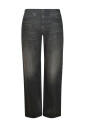 straight-buttoned-jeans