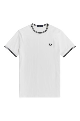 basic-white-t-shirt