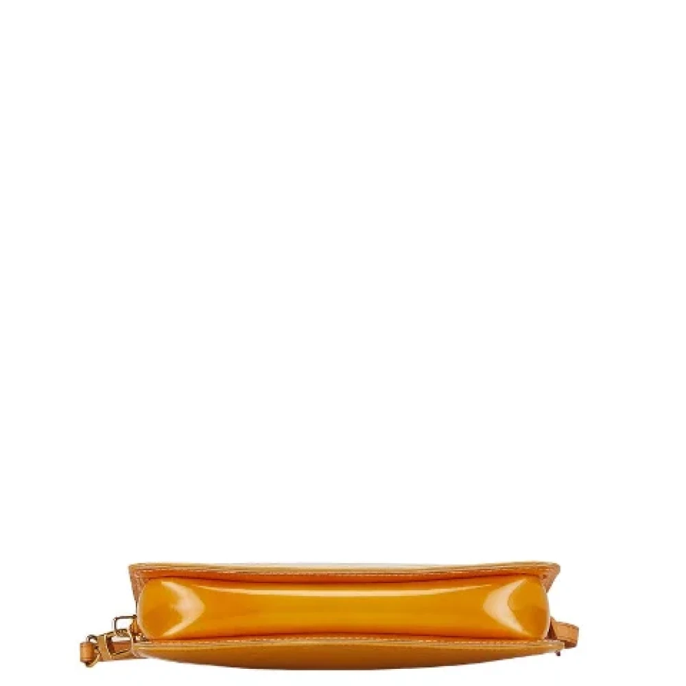 Louis Vuitton Vintage Pre-owned Leather clutches Yellow Dames