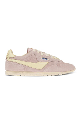 casual-sneakers