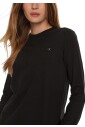 black-long-sleeve-round-neck-t-shirt