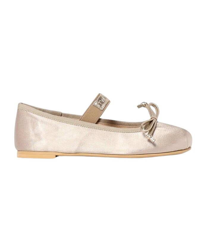 chaussures-plates-en-satin-avec