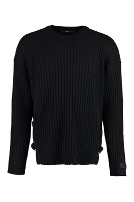 pull-en-laine-avec-details-boucle-laterale