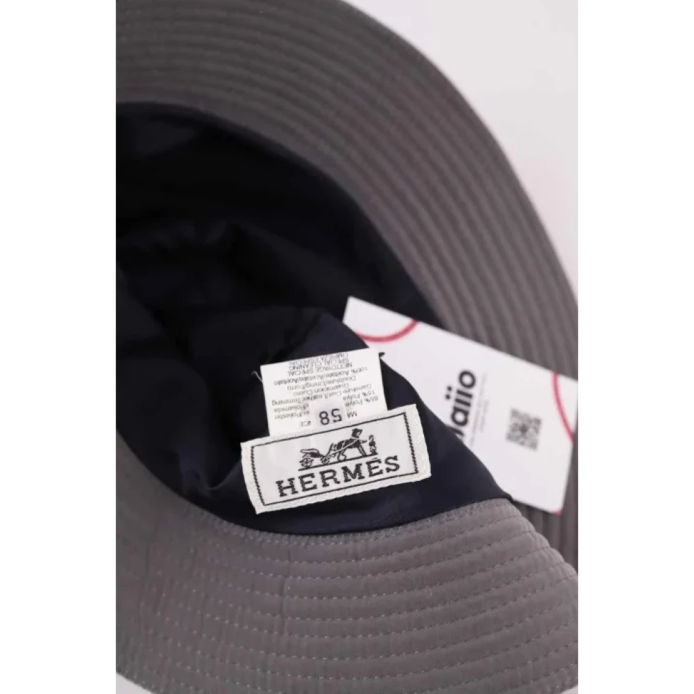 Hermès Vintage Pre-owned Polyester hats Gray Dames