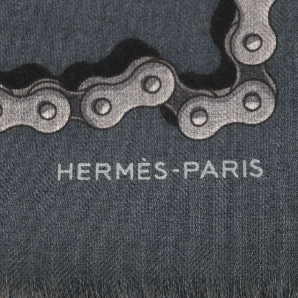 Hermès Vintage Pre-owned Silk scarves Blue Heren