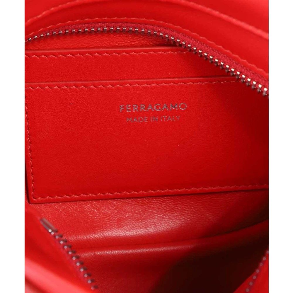 Salvatore Ferragamo Uitgesneden Leren Schoudertas Red Dames