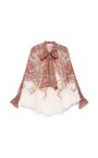 chemise-blanche-col-en-v-manches-longues