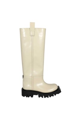 bottes-en-cuir-de-veau-bout-rond-carre