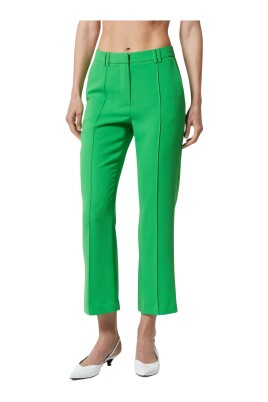 pantalon-court-avec-pli-central