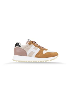 baskets-en-cuir-et-daim-a-lacets