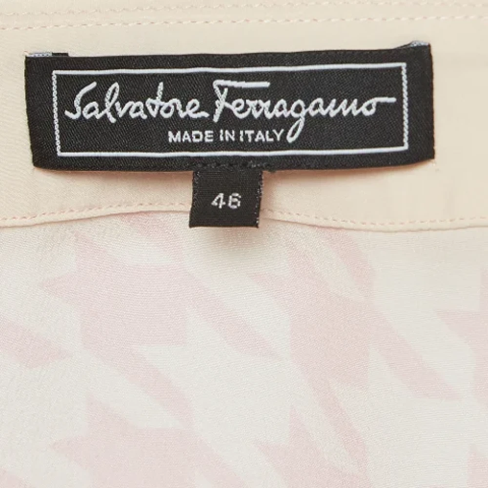 Salvatore Ferragamo Pre-owned Silk tops Pink Dames