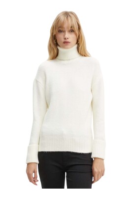 high-neck-sweater-milk