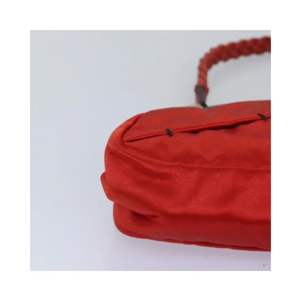 Valentino Vintage Pre-owned Satin shoulder-bags Red Dames