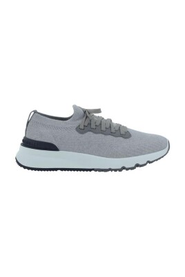 style-decontracte-baskets-tricot