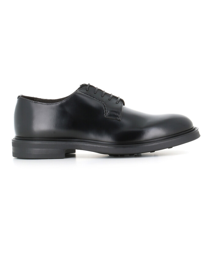 derby-en-cuir-noir