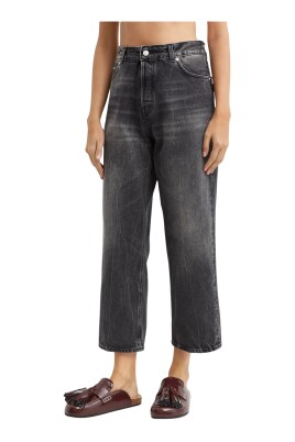 black-betty-boyfriend-jeans-with-high-waist