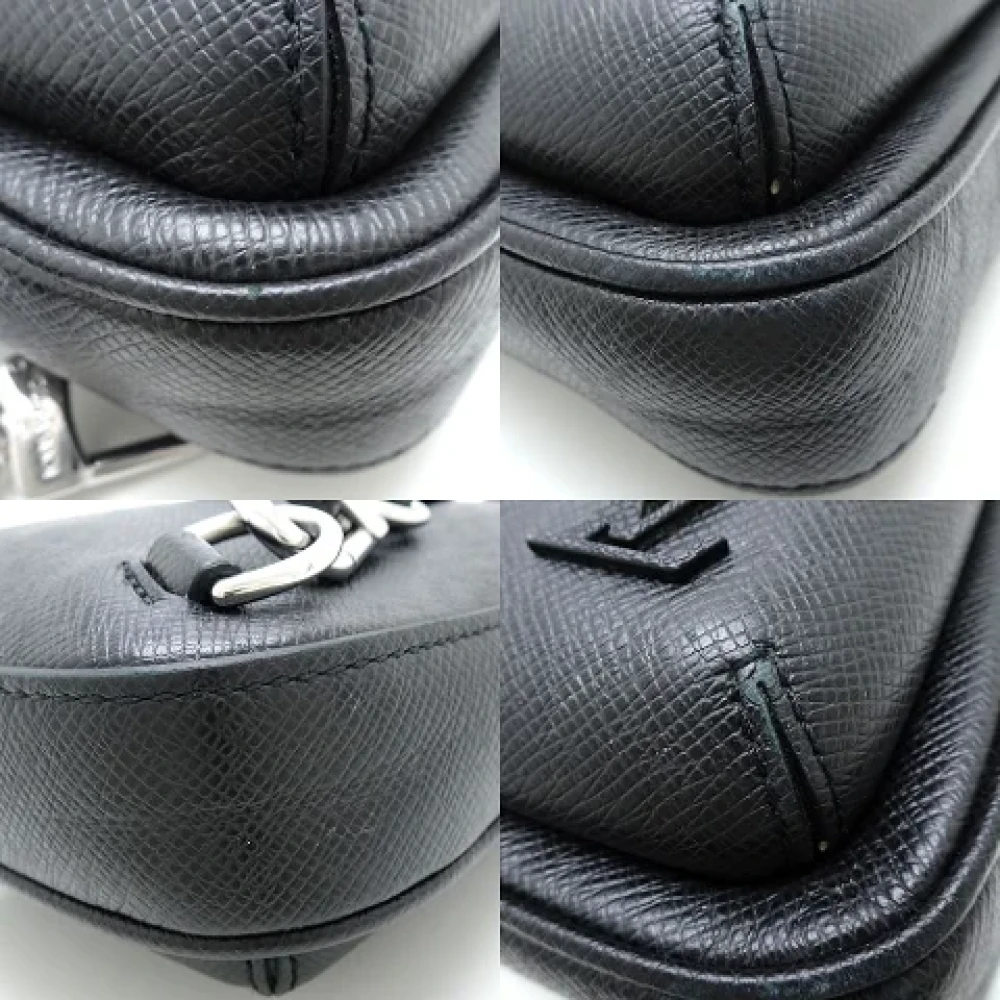 Louis Vuitton Vintage Pre-owned Leather shoulder-bags Black Heren