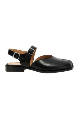 black-leather-buckle-sandals