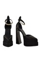 collection-chaussures-en-polyester-et-cuir