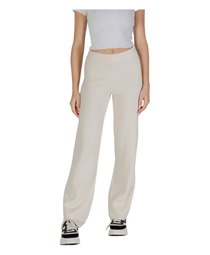 witte-wijde-gebreide-broek-casual