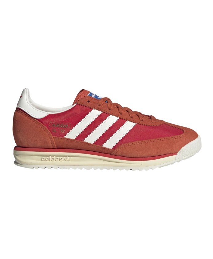 sneakers-rouges-en-daim-avec-semelle-blanche