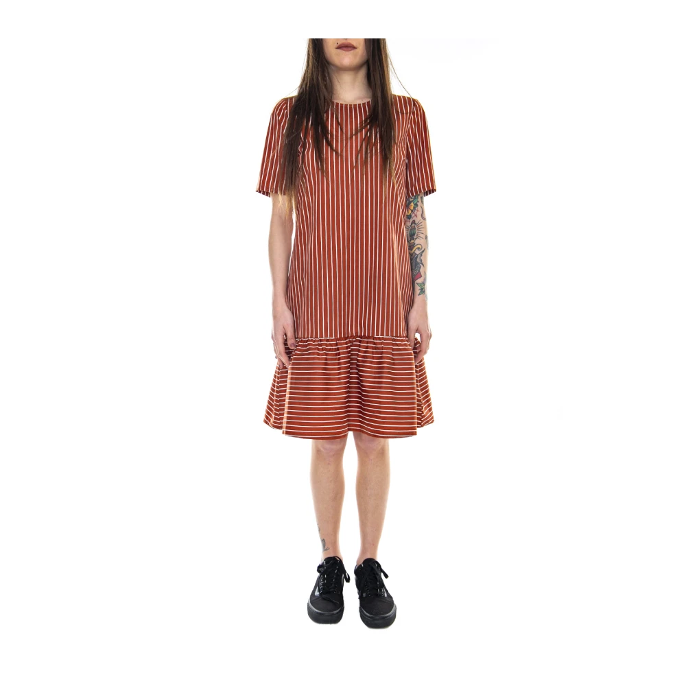 Dresses > Day Dresses > Short Dresses - - Minimum - Modalova