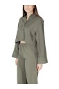 chemisier-vert-a-col-classique-et-boutons