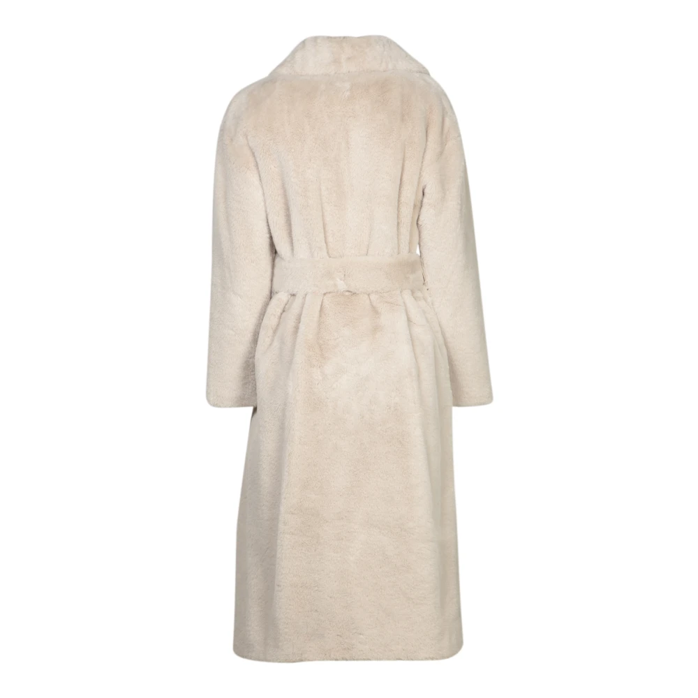 Herno Elegante Winterjas van Synthetisch Bont Beige Dames